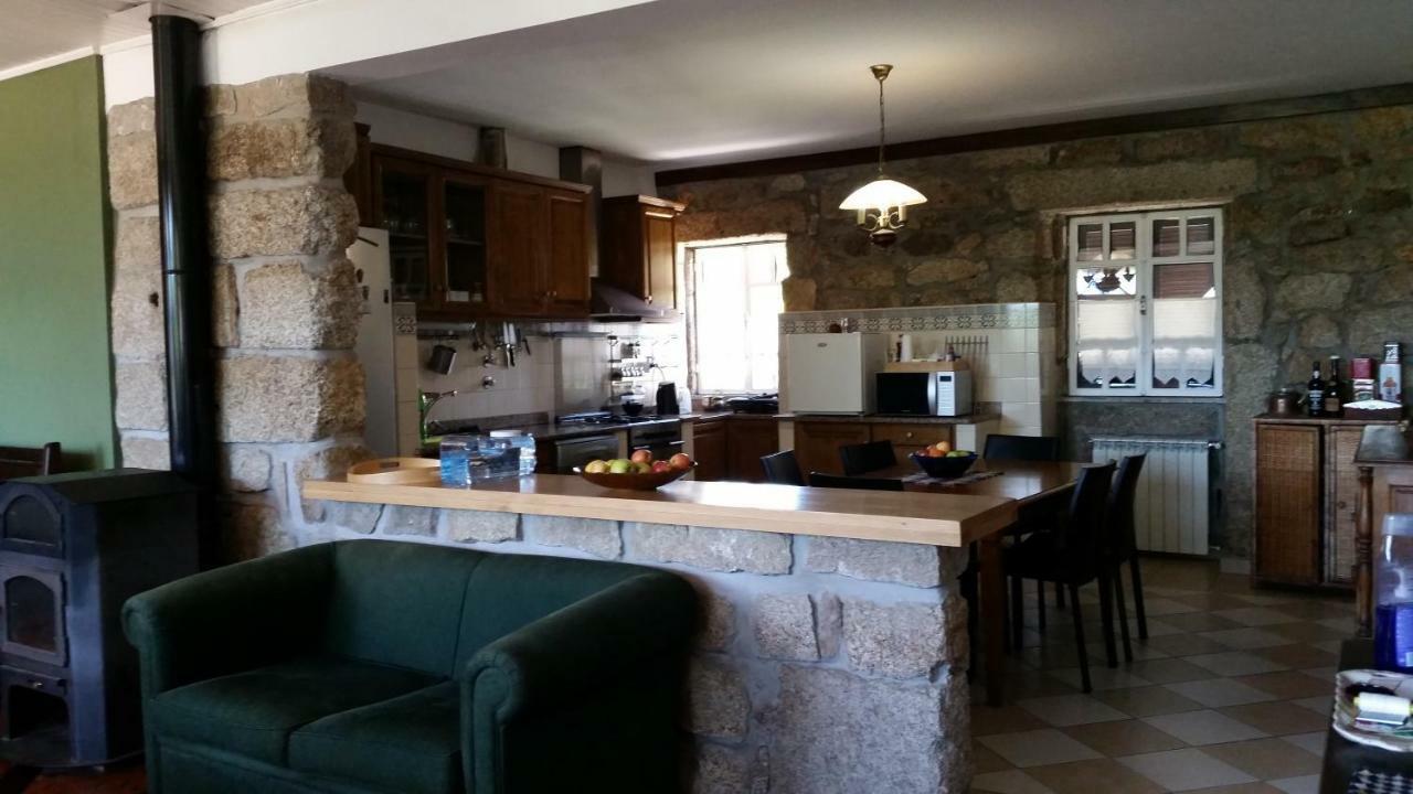 Nossa Casa Na Aldeia Apartment วีเซว ภายนอก รูปภาพ